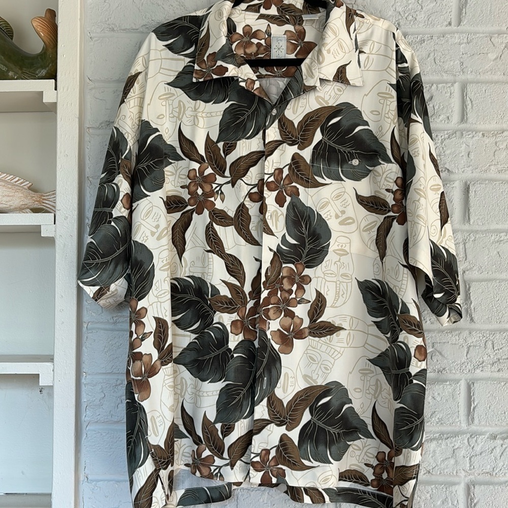 Burma and Bibas 100% Silk Hawaiian Tribal Print Short Sleeve Shirt Size XL - Picture 1 of 7
